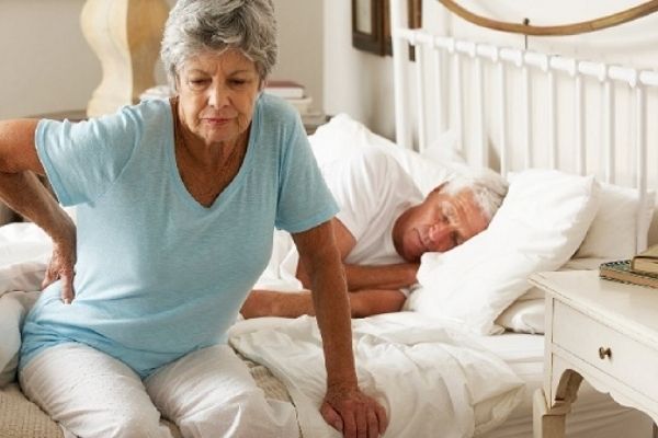 nem tot cho nguoi gia dau cot song