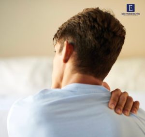 ngu day bi dau vai e1763086241109